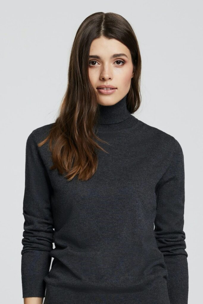 sku: W21-00SC318 | Brand: Marc Andre  | Size: 36 38 40 42 44  | Colors: Серый  | Бренды Marc&Andre | Кашемир Джемперы | Title: Свитер-водолазка LAVISH SENSE