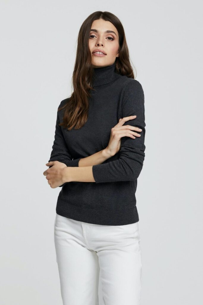 sku: W21-00SC318 | Brand: Marc Andre  | Size: 36 38 40 42 44  | Colors: Серый  | Бренды Marc&Andre | Кашемир Джемперы | Title: Свитер-водолазка LAVISH SENSE