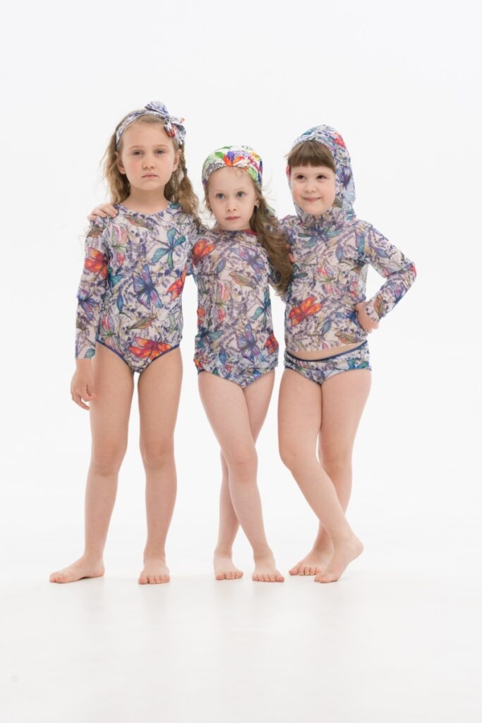sku: 23002195 | Brand: RoDaSoleil  | Size: 104 110 116 122 128 134 140 146  | Colors: Цветной  | Бренды RoDaSoleil | Детские купальники | Title: Трусы детские СТРЕКОЗЫ