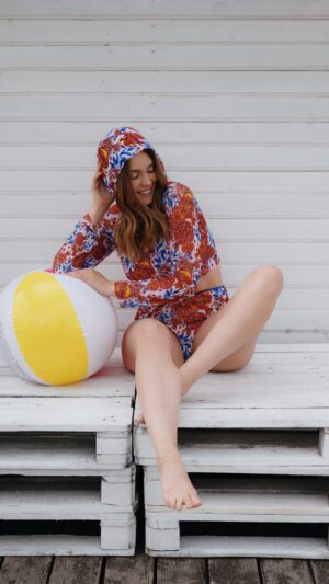 sku: 23981342 | Brand: Roda Soleil  | Size: XSmall Small Medium Large XLarge  | Colors: Красный  | Бренды RoDa Soleil | Купальники Раздельные | Title: Трусы высокие ГРАНАТЫ КРАСНЫЕ
