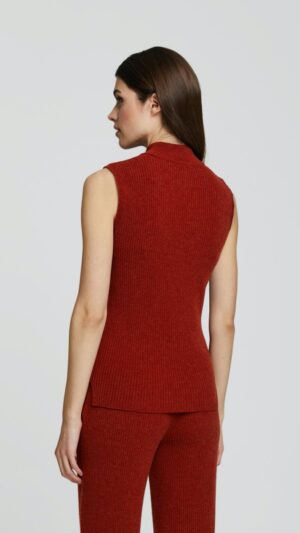 sku: W23-00CH0505 | Brand: Marc Andre  | Size: 36 38 40 42 44  | Colors: Красный  | Бренды Marc&Andre | Кашемир Джемперы | Title: Водолазка без рукавов ELEGANT CONTUR