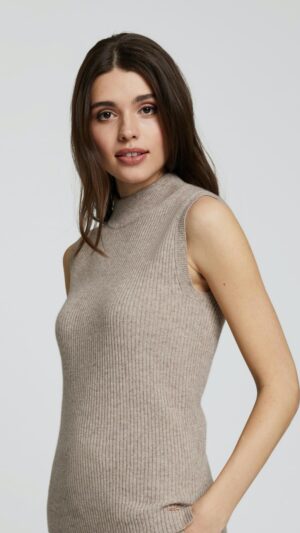 sku: W23-00CH0605 | Brand: Marc Andre  | Size: 36 38 40 42 44  | Colors: Коричневый  | Бренды Marc&Andre | Кашемир Джемперы | Title: Водолазка без рукавов ELEGANT CONTUR